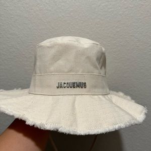 jacquemus bucket hat